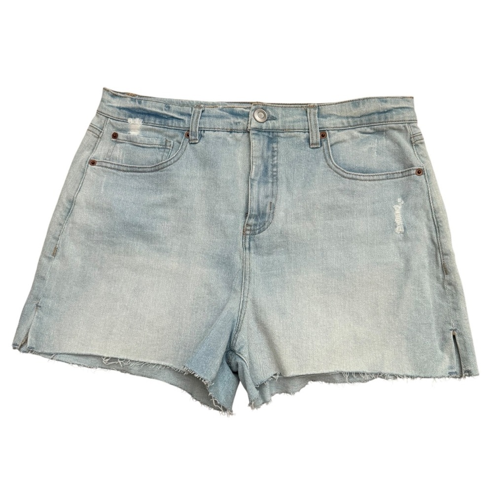 Copper Key Light Wash Distressed Denim Shorts Size 13 Raw Hem Casual Summer Jean